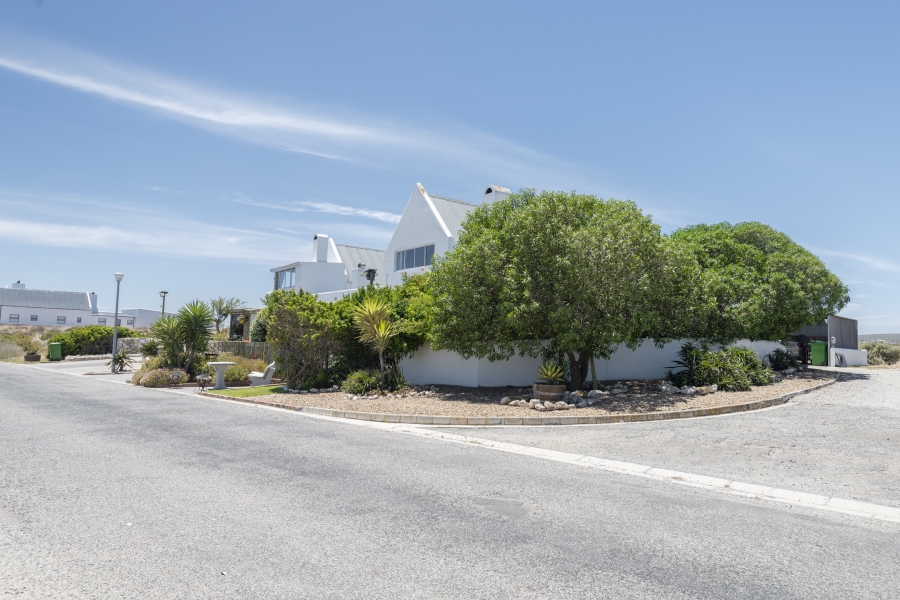 7 Bedroom Property for Sale in Jacobsbaai Western Cape